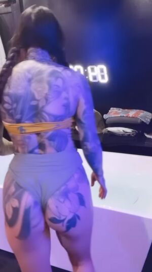 Marisa Laren / laurenalexis_x / marisa.laren