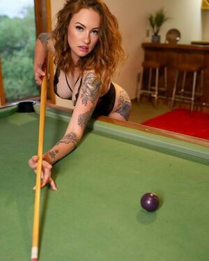 Kait Flynn / kaiflynnn / kaitflynnofficial