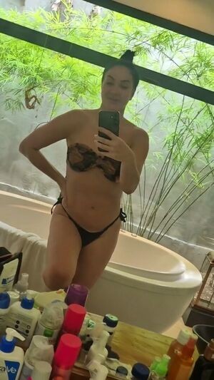 Helen Ganzarolli / helenganzarolli