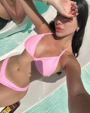 brunettemiaa