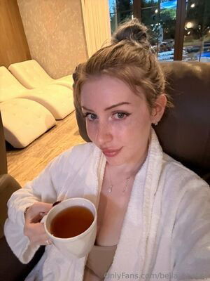 babyybelldell / bella_boobsy