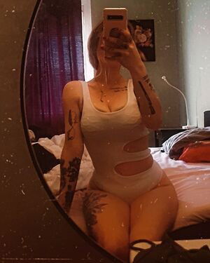 Swedish Young Milf / queenellie2024 / youngmallgrab