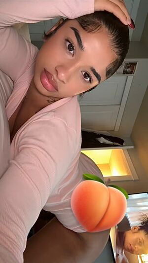 aaliyahasmaraa / aaliyahivory / msaliyaaahh / msaliyahasmara