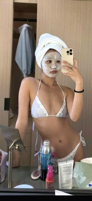 Evelyn Ha / eveee9 / hjevelyn