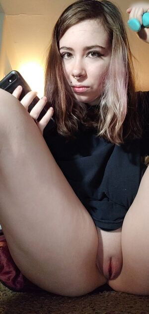 poisongoddessx / poisonxgoddess