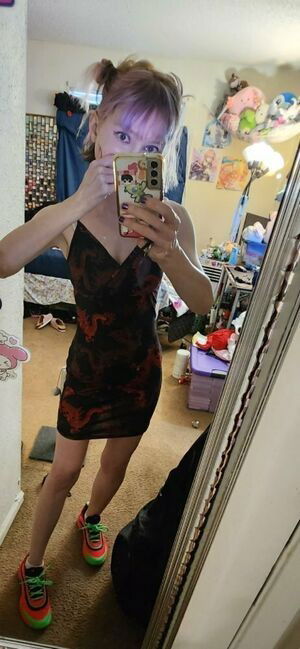 Chesqin / Cheyenne Pitts / Monimusume / impmontellem