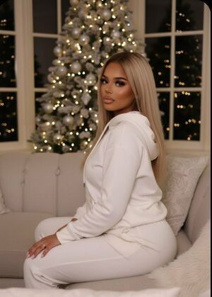 Dolly Blondie / dolly.blondiex / dollyblondie