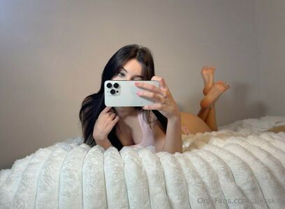 AvaLoveXo / Avaakit / Avaamorr / Avabonilla / Oliviamoonxo