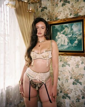 Sabrina Claudio / SabrinaClaudioMusic / sabrinaclaudio / therealmasokiss_