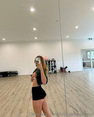 blondebarbiii / blondebhabiexx