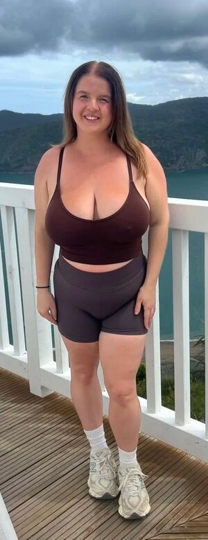 Mikaela / kaela95 / mikaelallong / smolgirlmikaela