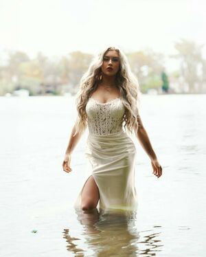 Meghan Walker / lucidbabyx / meghan_walker_