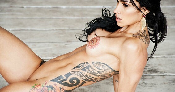 Natali Gomez / laflacanati / nathaligomez