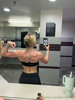 lexinicolex / lexixnicole