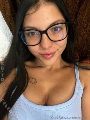 Mininerd / glamgoodass / nerdnina / ninanervtdich