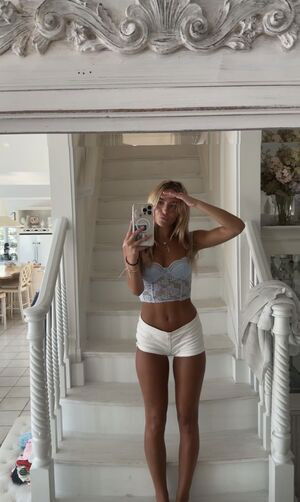 Ava Nucci / ava.nucci / avanuccix / kingminion_8