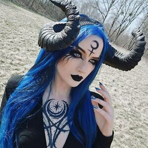 BlueAstrid / bluexastrid