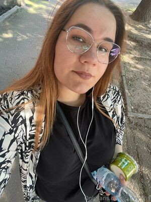 curvy_iris / curvygirlsgram