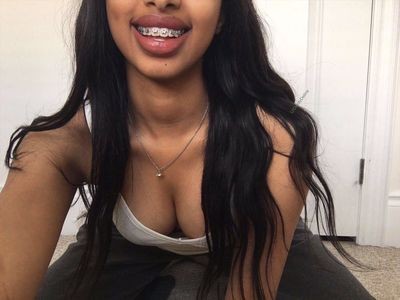DaintyDelinaXXX