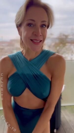 Annika Ernst / annikaaaaaaaaaa