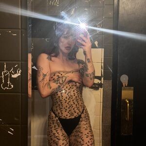 dirrtylaces / miamangione / primordialdesire