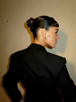 Adria Arjona / adriaarjona