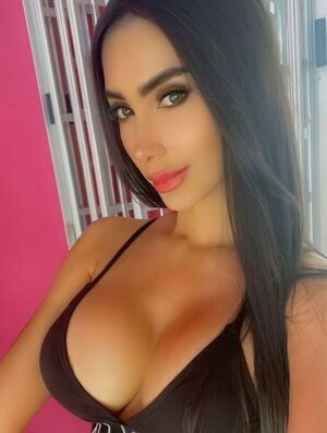 Katlin Arias / joirokatlin / katlinjoirooficial