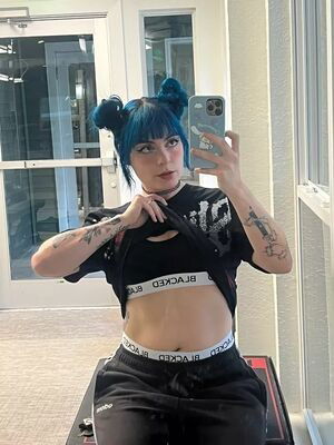 michellebunnii / mishellbanduni / mishellebunni