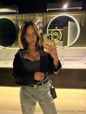 alexa_noir / noir_alexa