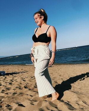 Bridget N / bridget.n / bridgetbordeaux