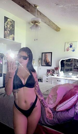 Dahdahdakota / Dakota Pfeiffer / dahdahdakota_