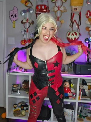 JurassthiccEllie / jurassthicc_ellie