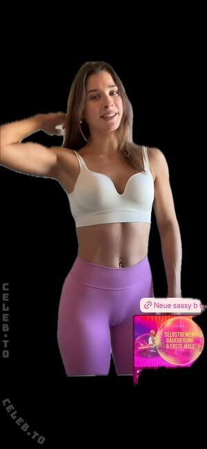 Stella Tiana / Stella_Tiana