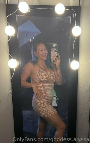 goddess.alyssa / goddess_alyssaxx