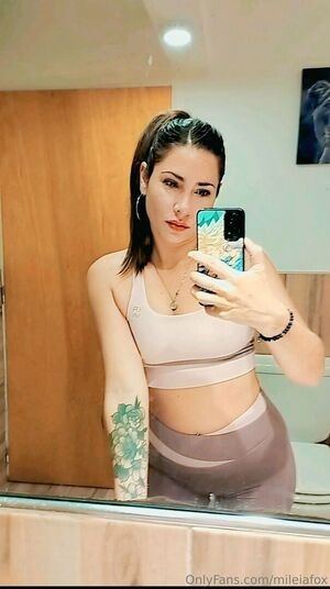 mileiafox / millifox