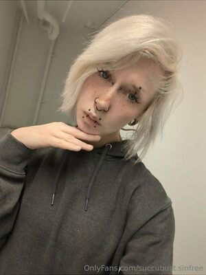 succubust.sinfree / succubustsin