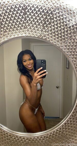 heynaudia / nadiajay