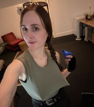 React GirlsYT / chinglishreactions / imon_Snow