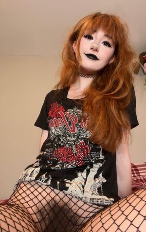 83126918 / Sammynoodlesoup / thegoldengoddes / user