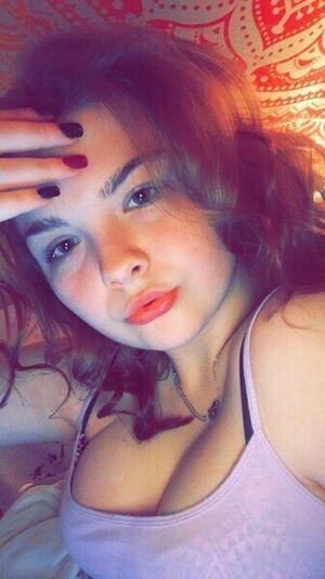 Karen Nicole / kxrennicole