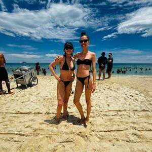 Paula Burlamaqui / paulaburlamaquioficial