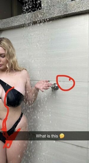 Denise Langemak / busty blonde / deniselangemak