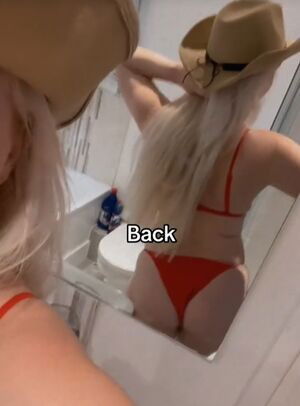 Sofia White / soofiaawhite / white-sofia