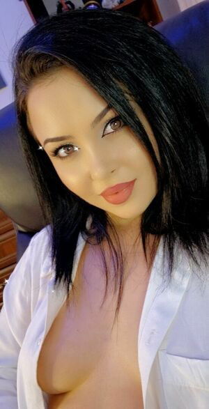 Rebeccamaria / maria.babbyfree / maryrosse_rebe / rebecccamaria