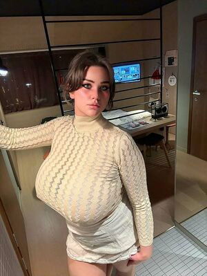 Carolina Sukie / carolinaesukie / carolinaesukiez / carolinasukie / findingsukie