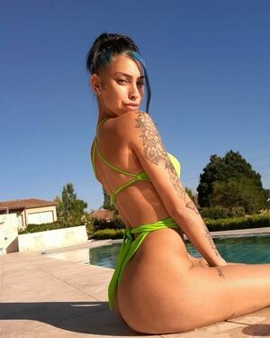 Camila Segovia / camsegovia.of / la_conejita33