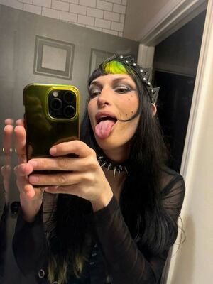 Dani Thorne / dani_thorne / kailithorne