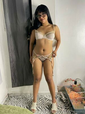 _angelesavilez_ / angelesavilez