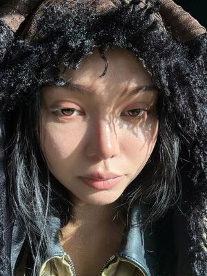 Bella Poarch / bellapoarch