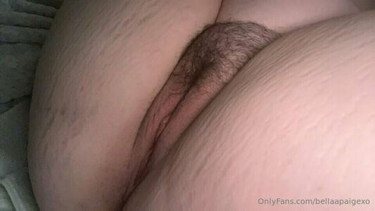 Bellaa Paige / bellaapaigexo / bellapaigeofficial